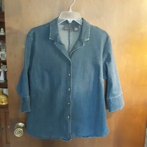 Great little 3/4 sleeve stretch denim shirt/jacket